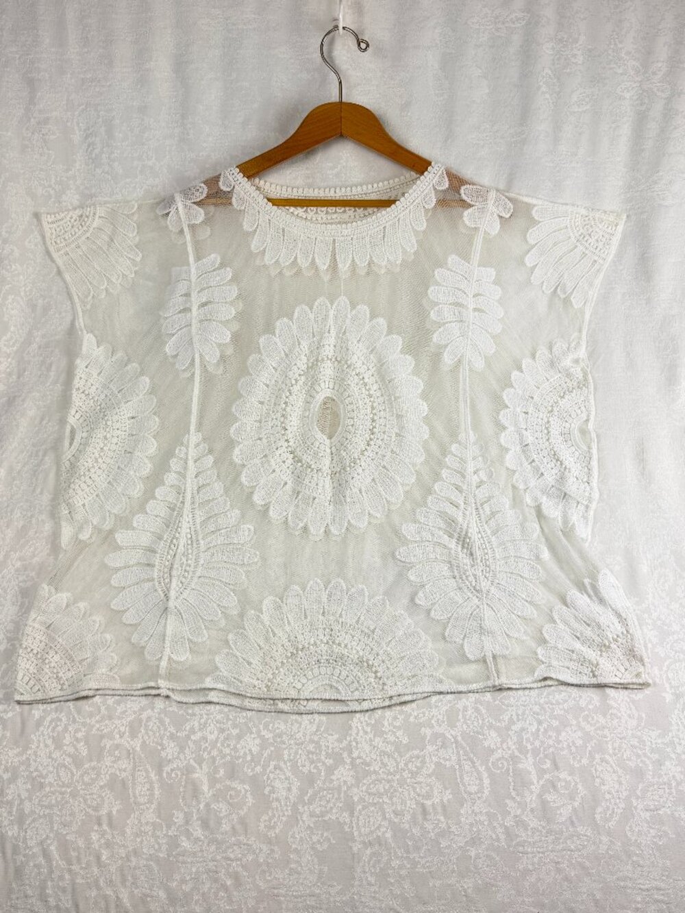 Women's White Embroidered Lace Boho Top Blouse Short Sleeve Sheer Floral Crochet